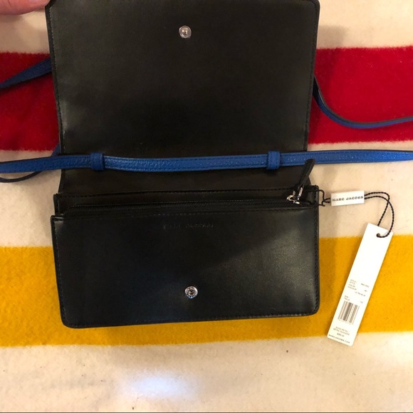 Marc Jacobs Empire City Strap Leather Wallet - Picture 4 of 12